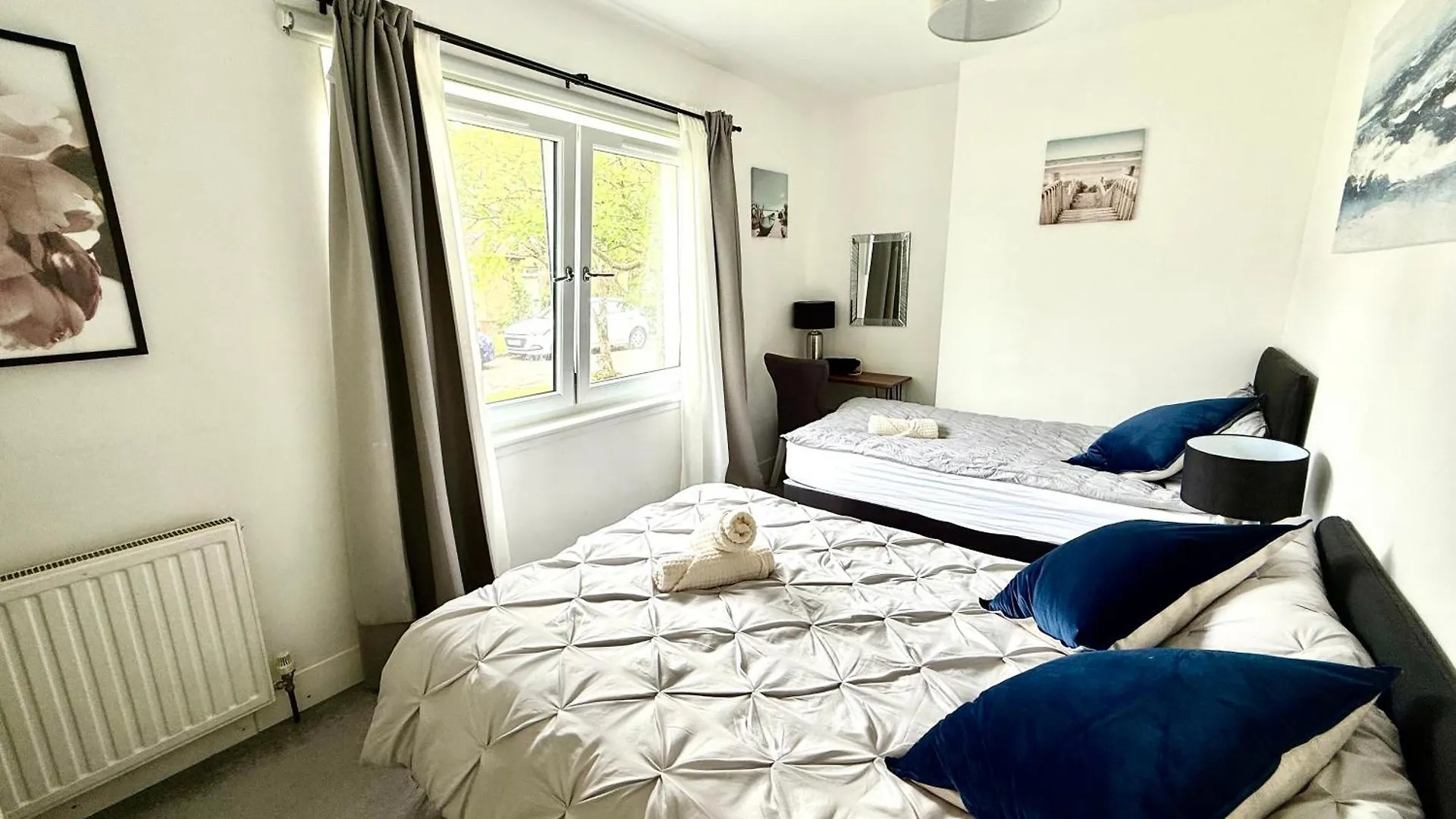 הקונטקטים של South Gyle House - Superfast Wifi And Free Parking - 7 Minutes From Edinburgh Airport