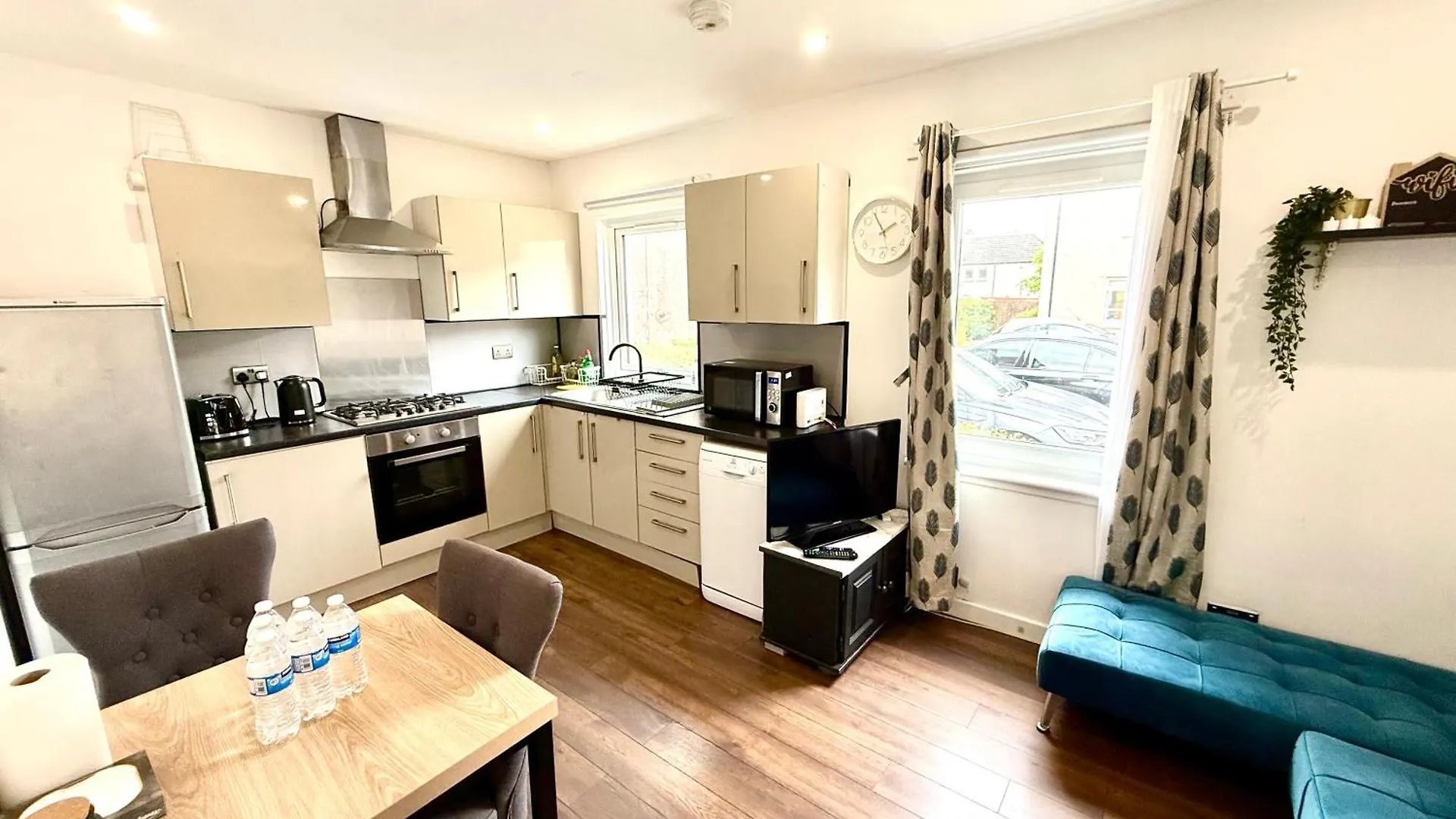 Casa de Férias South Gyle House - Superfast Wifi And Free Parking - 7 Minutes To Edinburgh Airport Vila